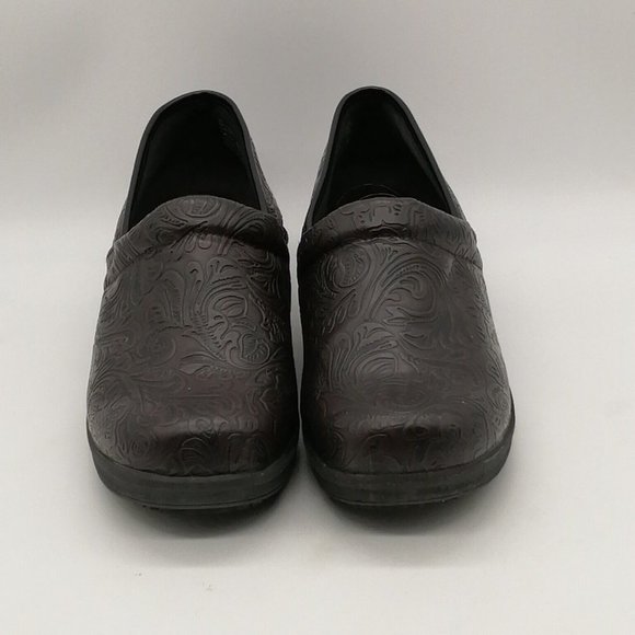 Safe T Step Womens Clog Shoe Brown Embossed Slip On Loafer Round Toe Wedge 9 - Picture 4 of 10